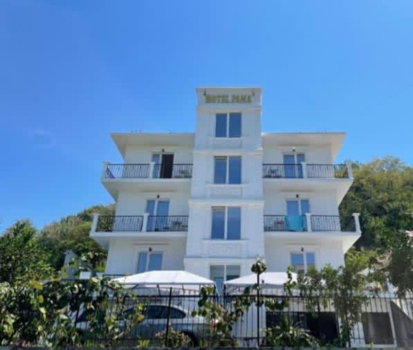 Hotel Fama Škalngur 外观 照片