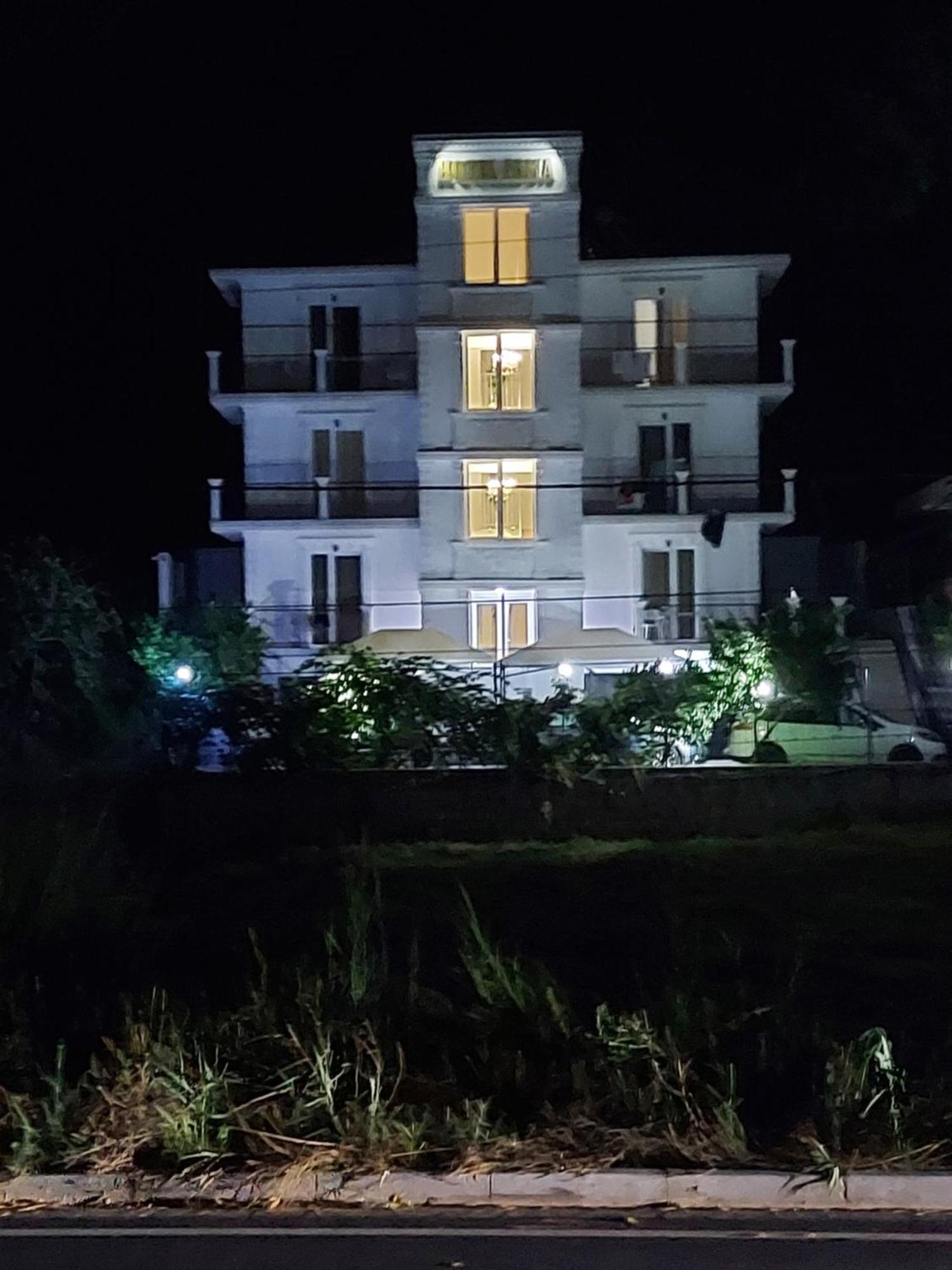 Hotel Fama Škalngur 外观 照片