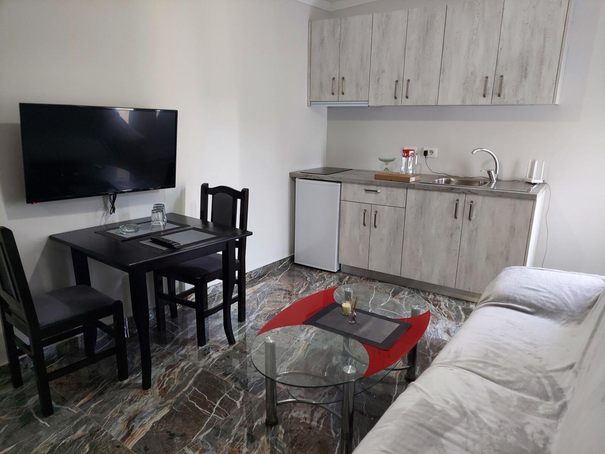 Hotel Fama Škalngur 外观 照片