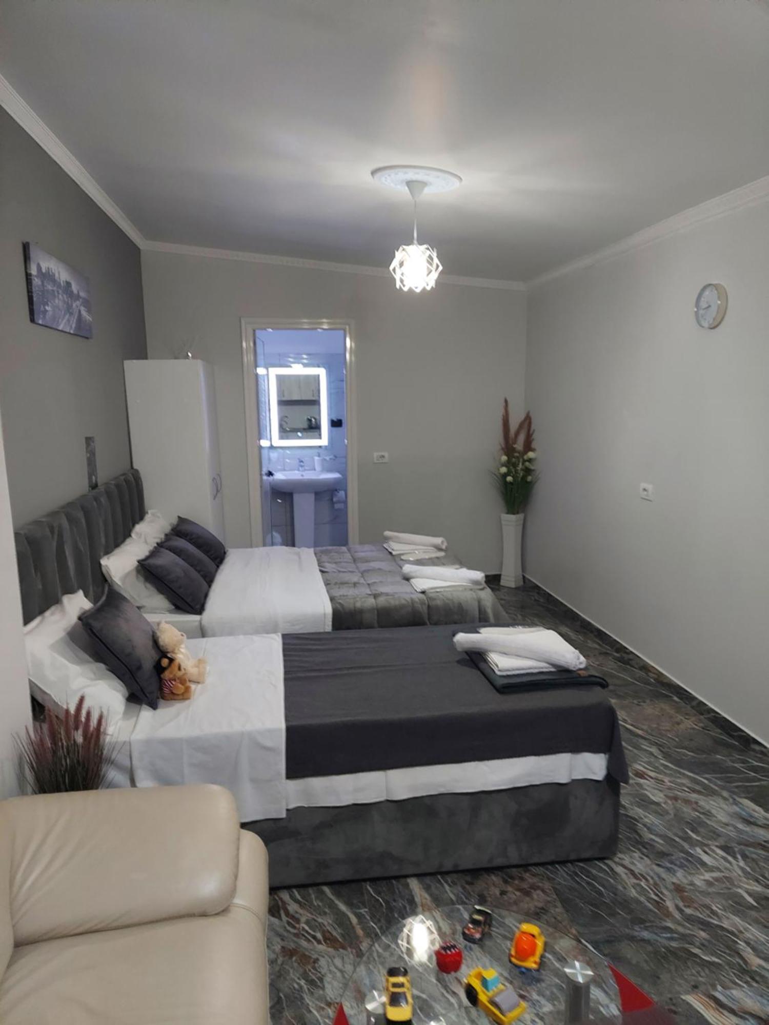 Hotel Fama Škalngur 外观 照片