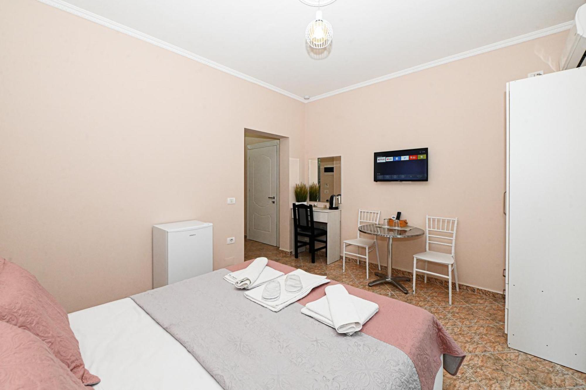 Hotel Fama Škalngur 外观 照片