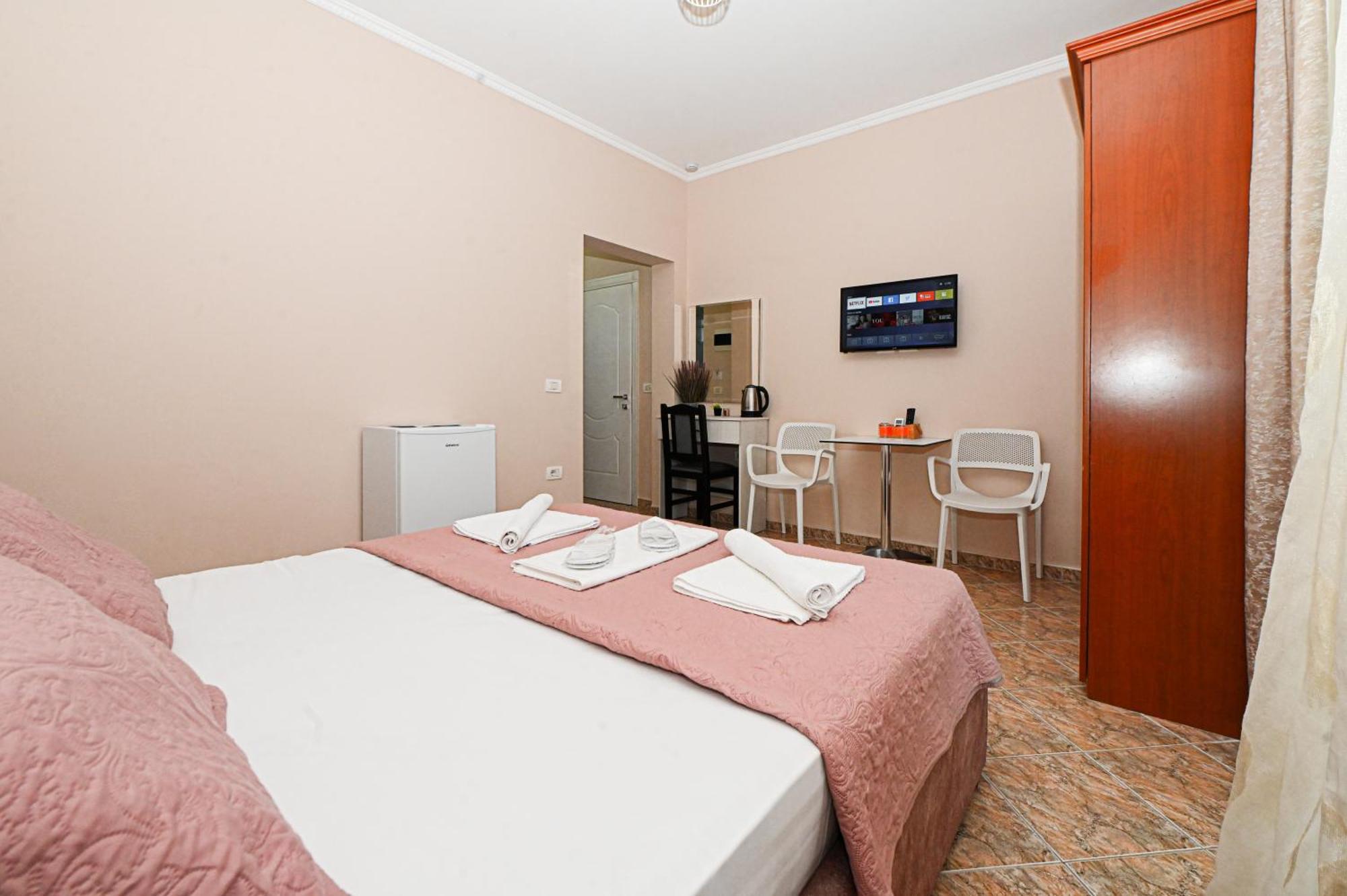 Hotel Fama Škalngur 外观 照片