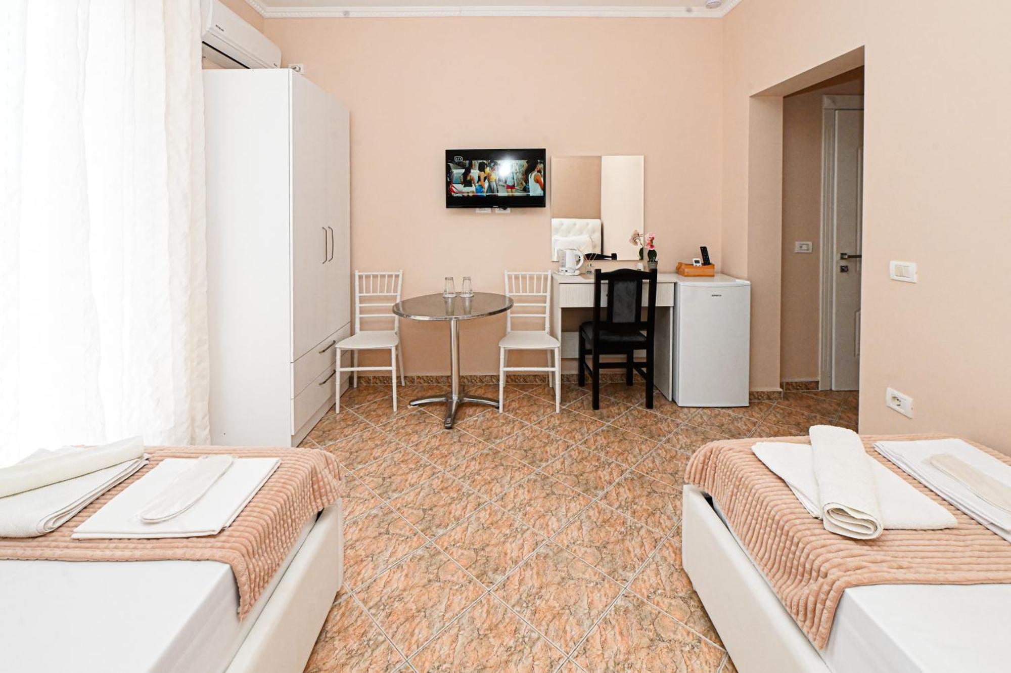 Hotel Fama Škalngur 外观 照片