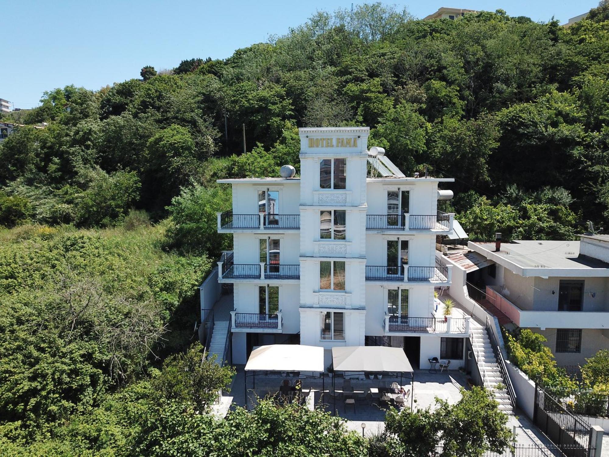 Hotel Fama Škalngur 外观 照片