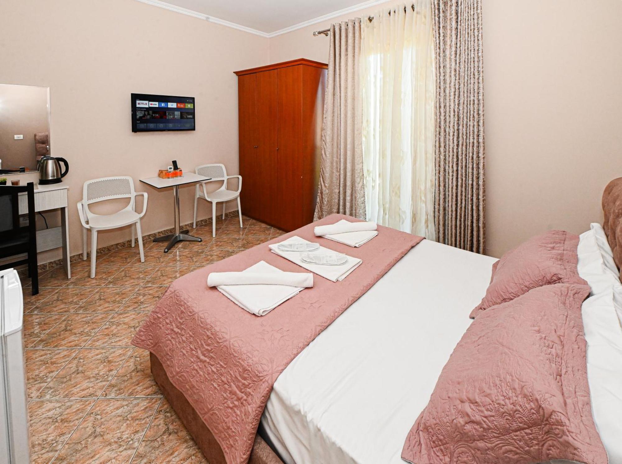 Hotel Fama Škalngur 外观 照片